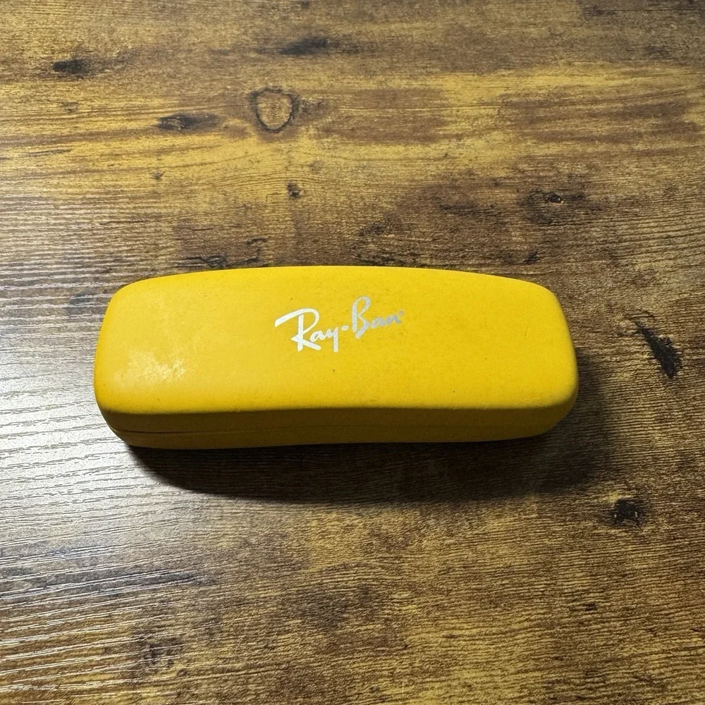 Ray Ban RB5052 Eyeglass/Sunglass Frames 51 [] 16-135MM w/ Yellow Ray Ban Case‎